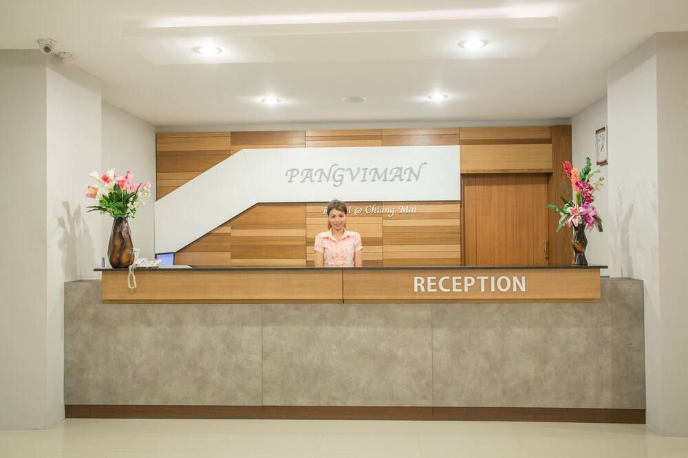 Receptionist