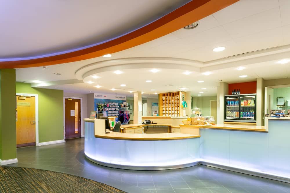 Receptionist