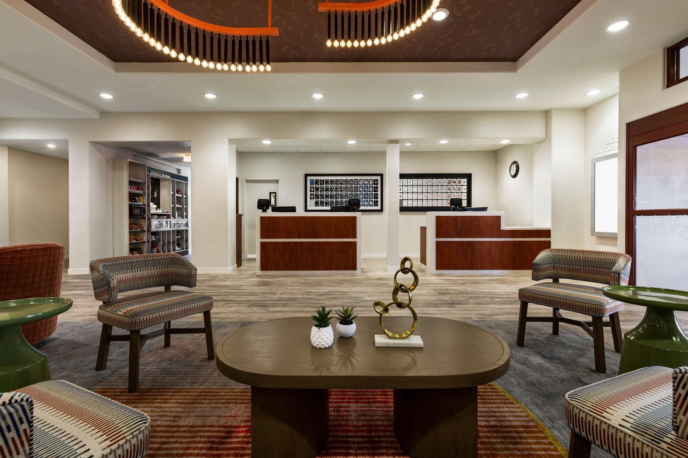 Receptionist