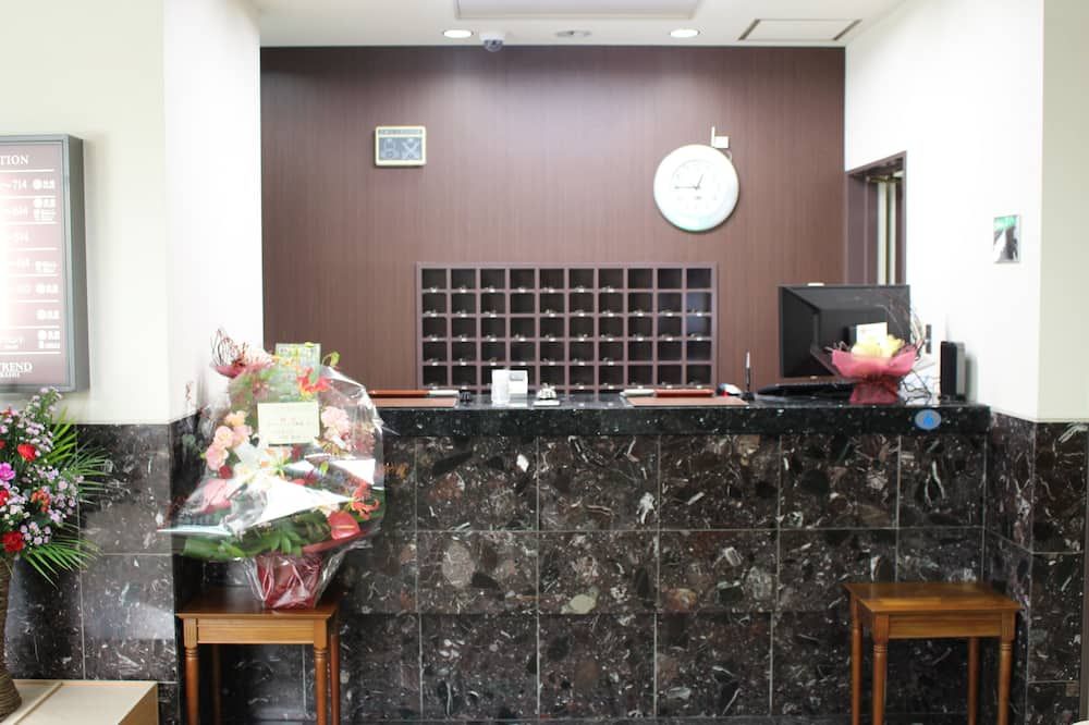 Receptionist