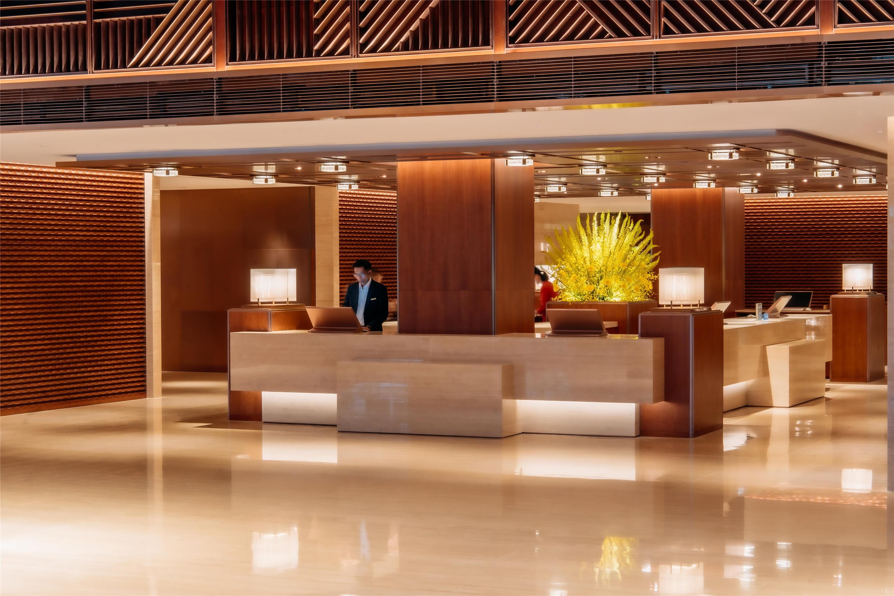Receptionist