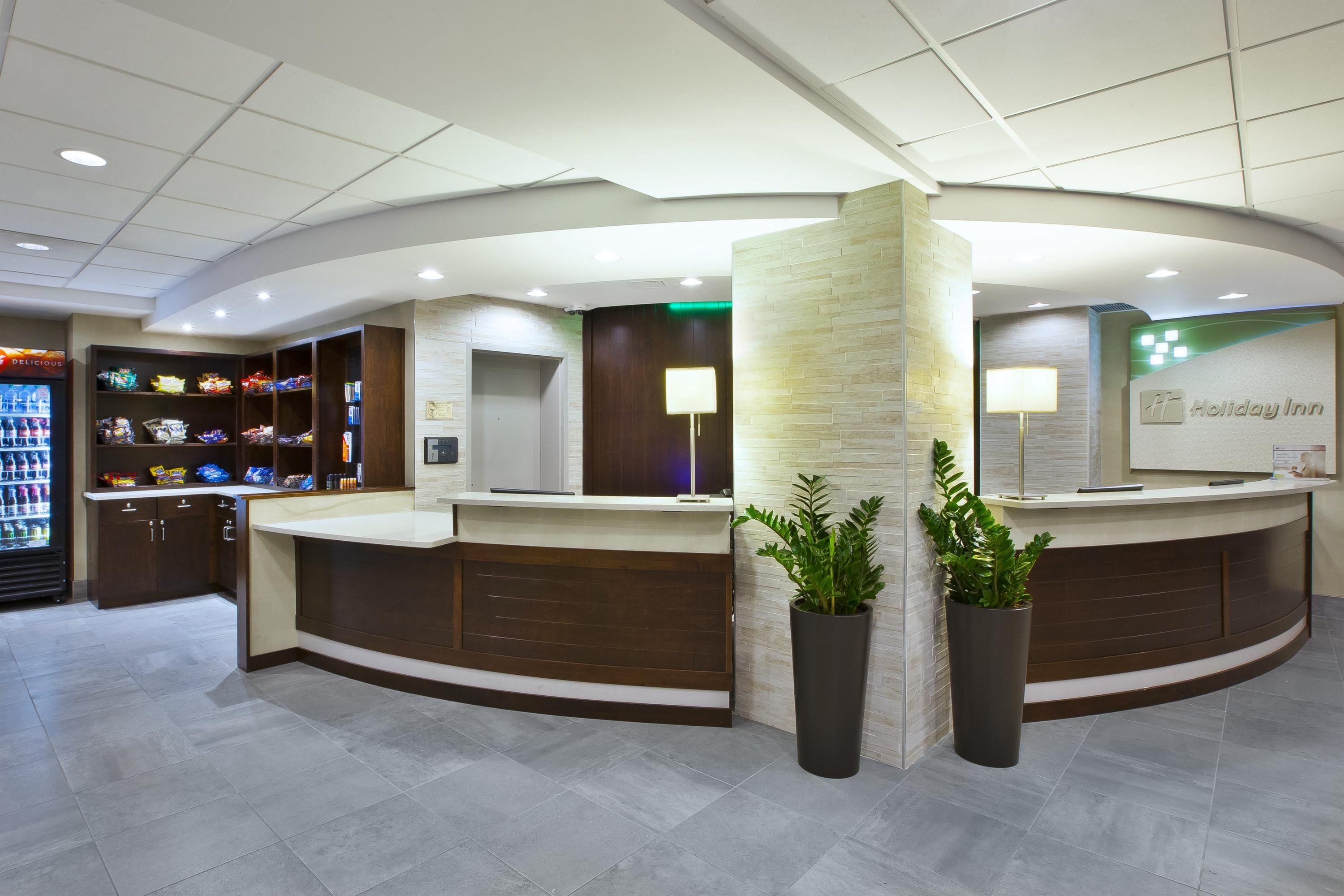 Receptionist