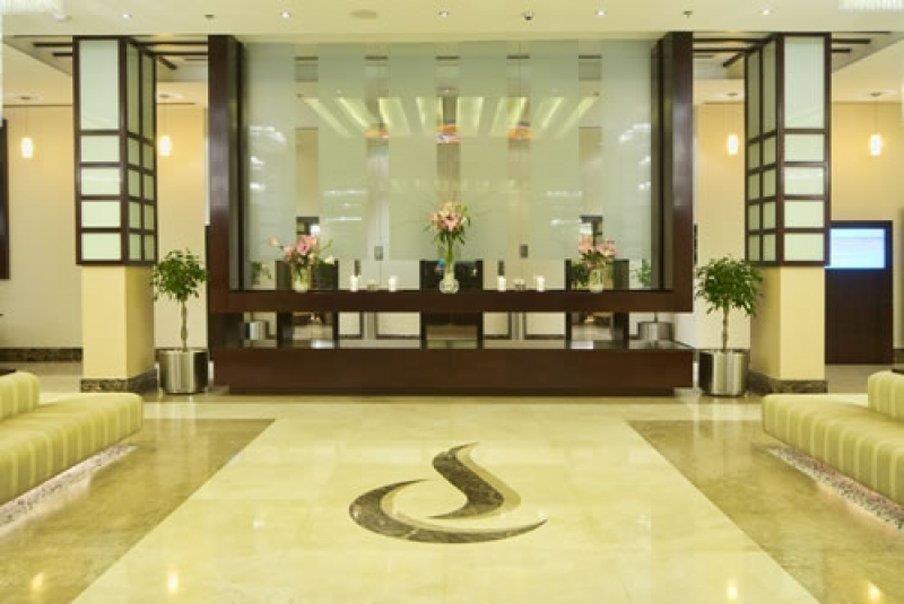 Receptionist