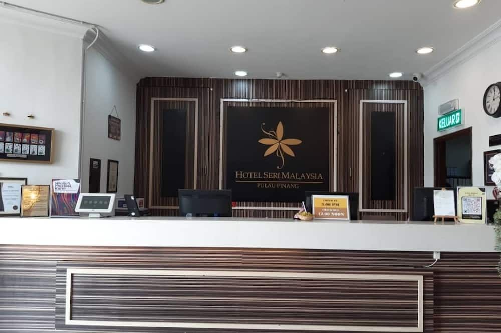 Receptionist