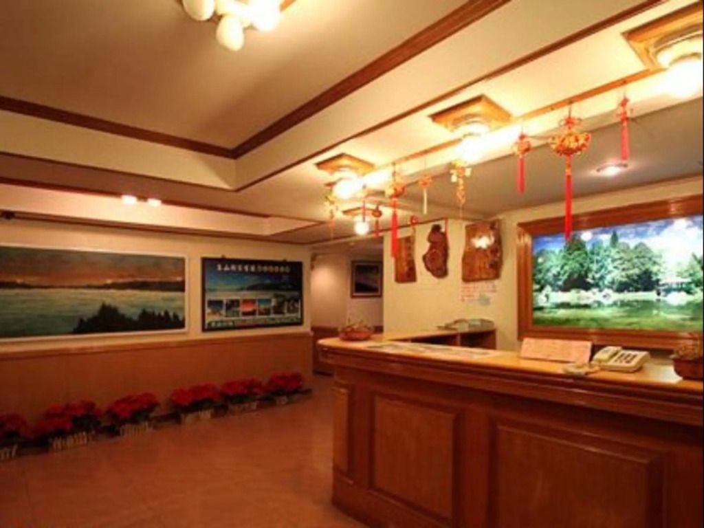 Receptionist