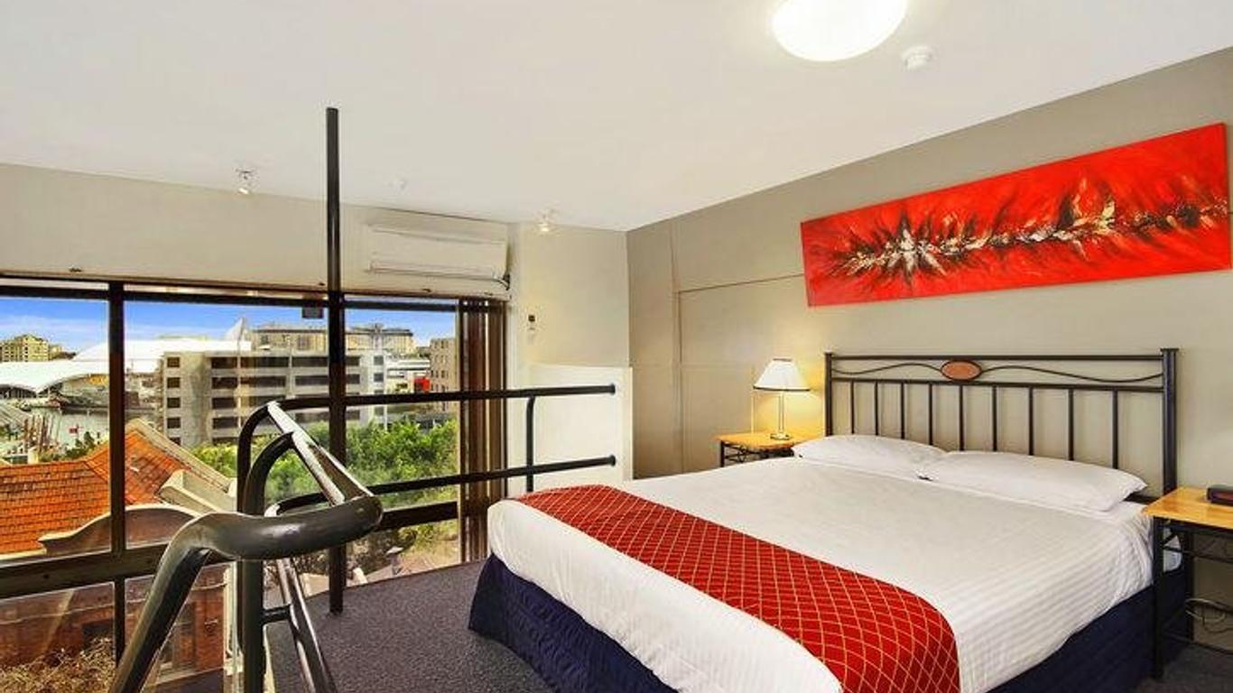 Metro Apartments on Darling Harbour - Sydney