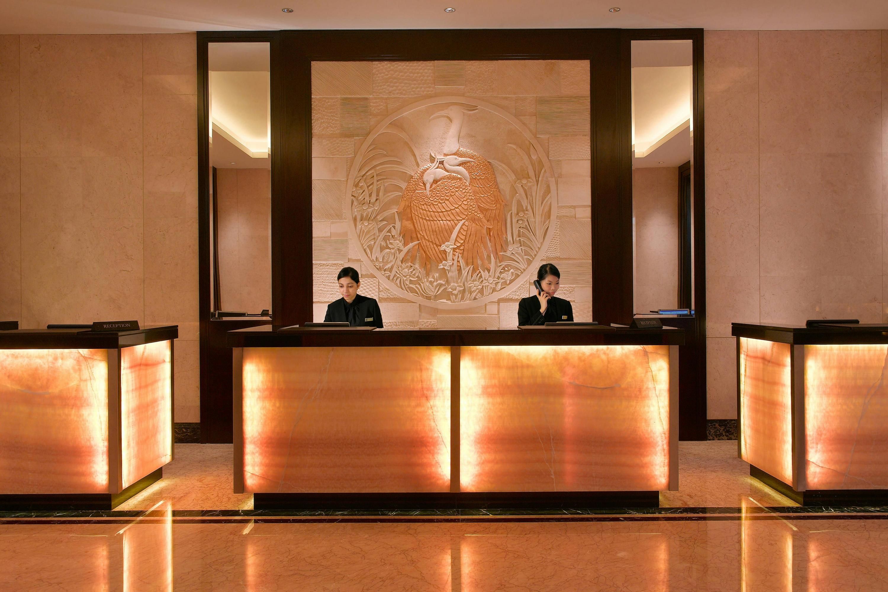 Receptionist