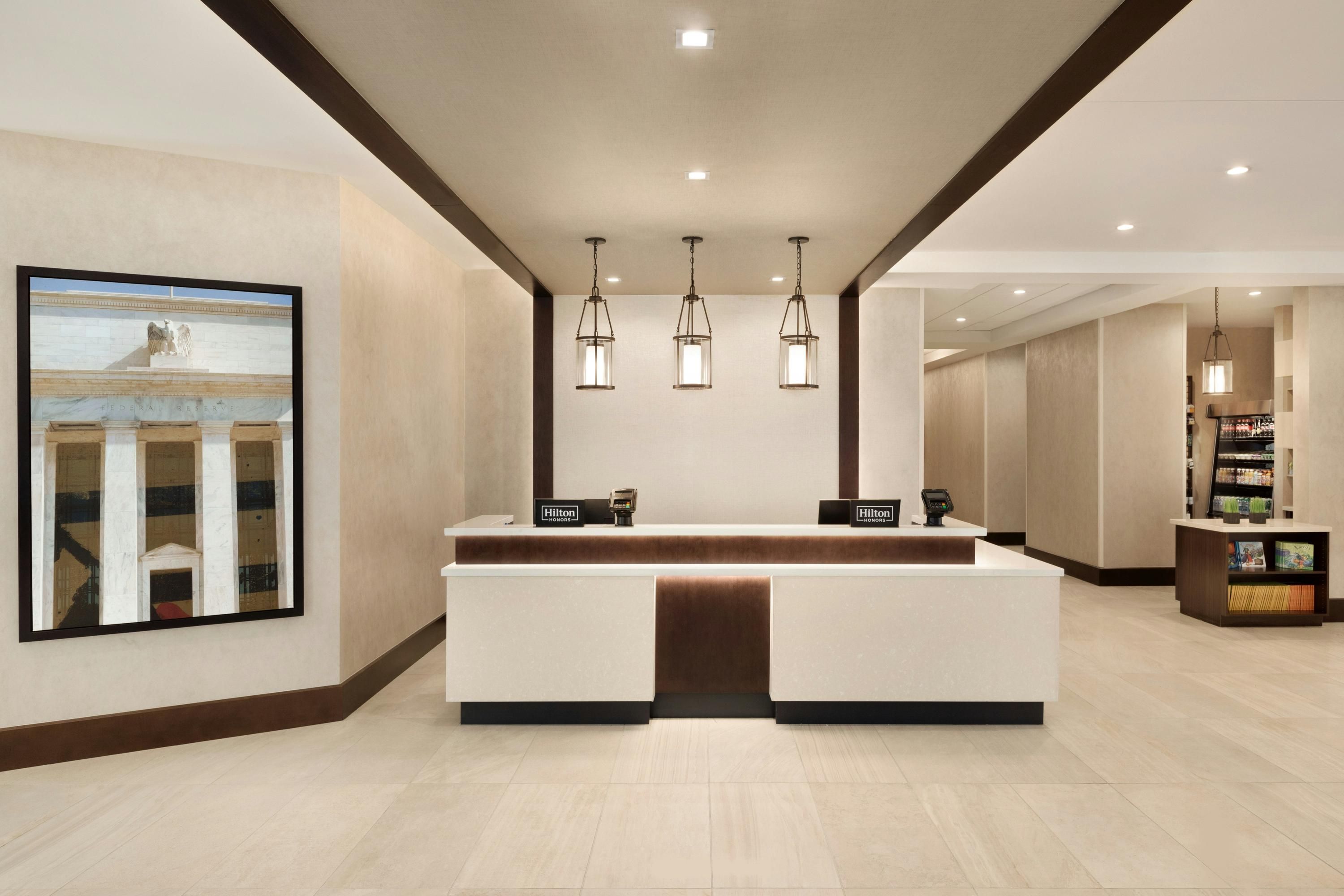 Receptionist