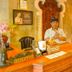 Receptionist