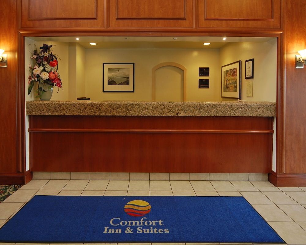 Receptionist