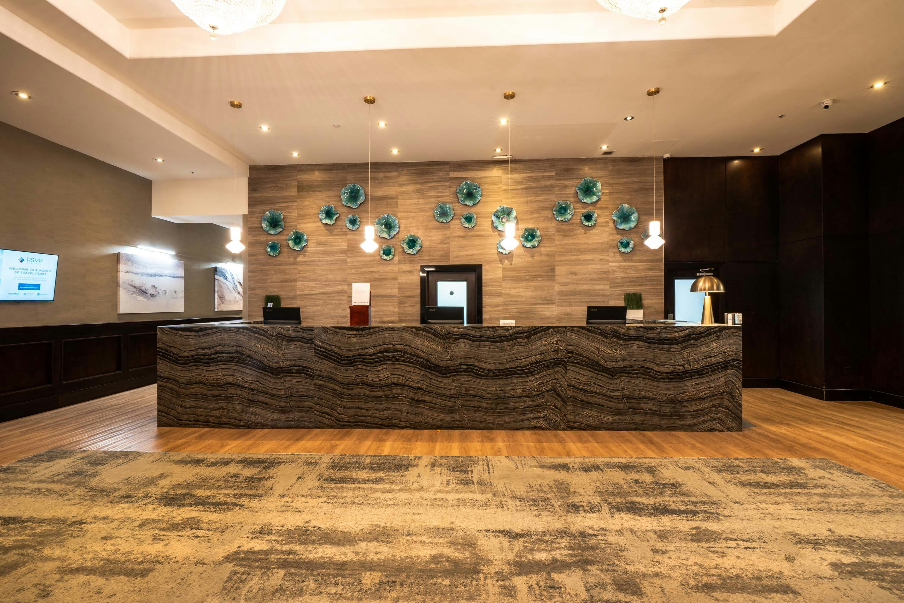 Receptionist