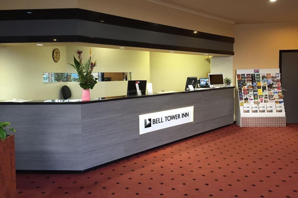 Receptionist