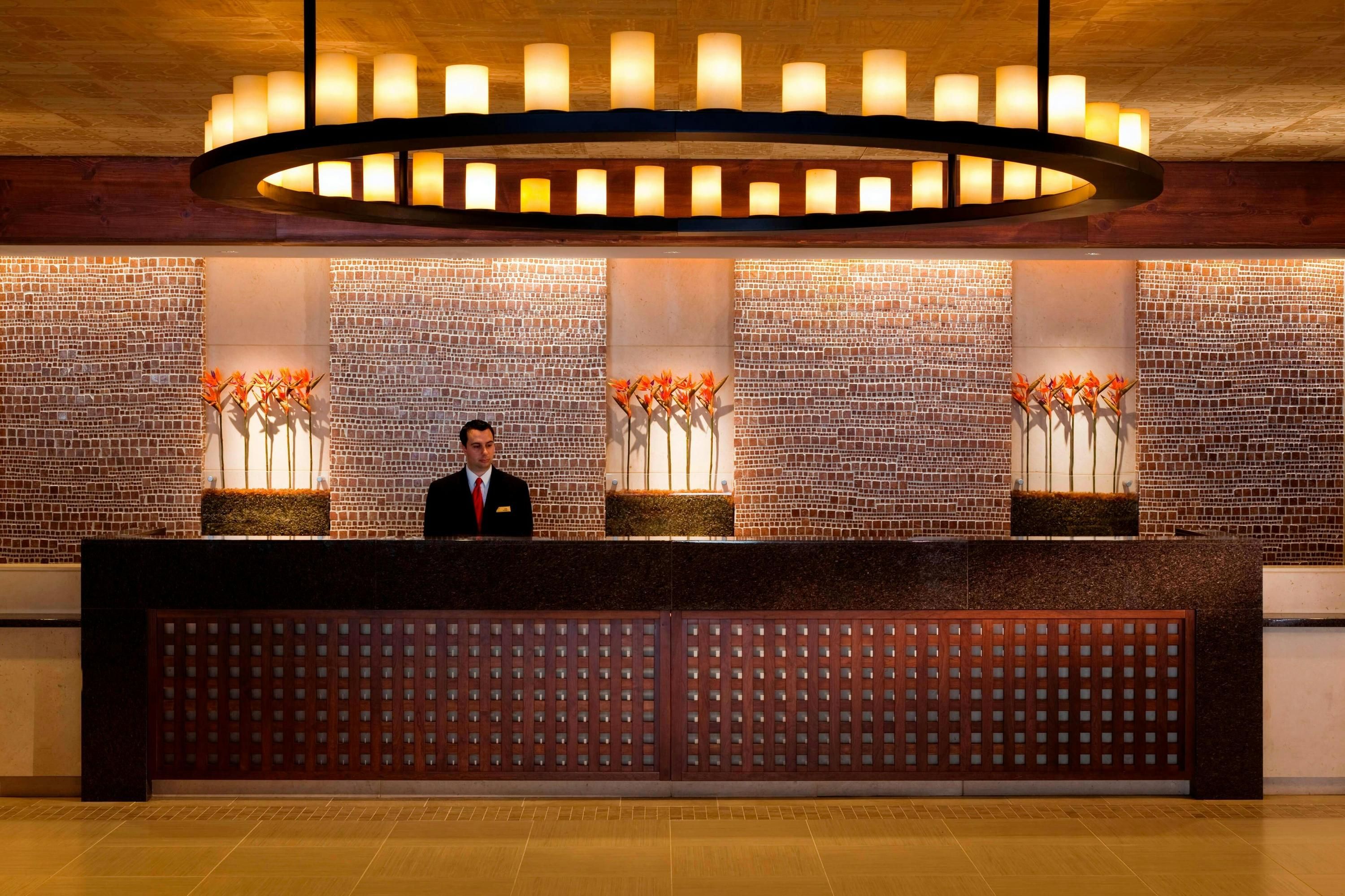 Receptionist