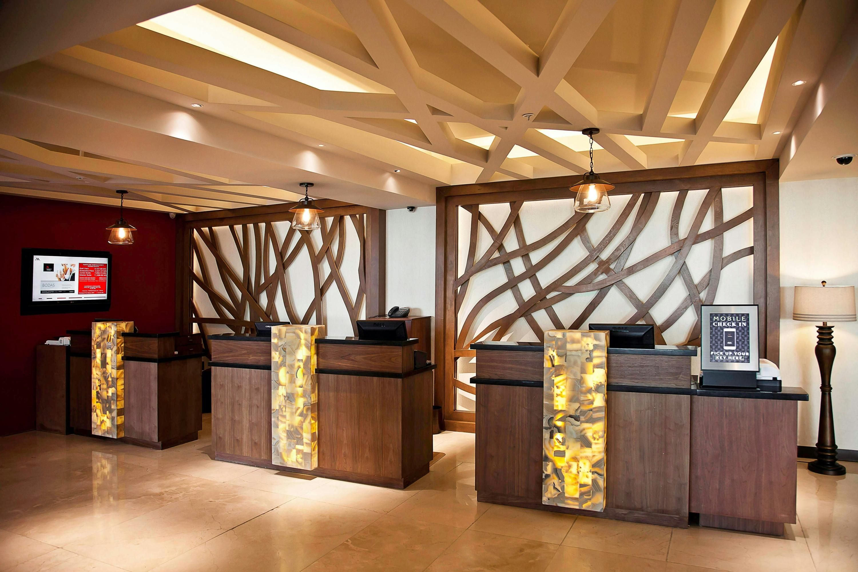 Receptionist