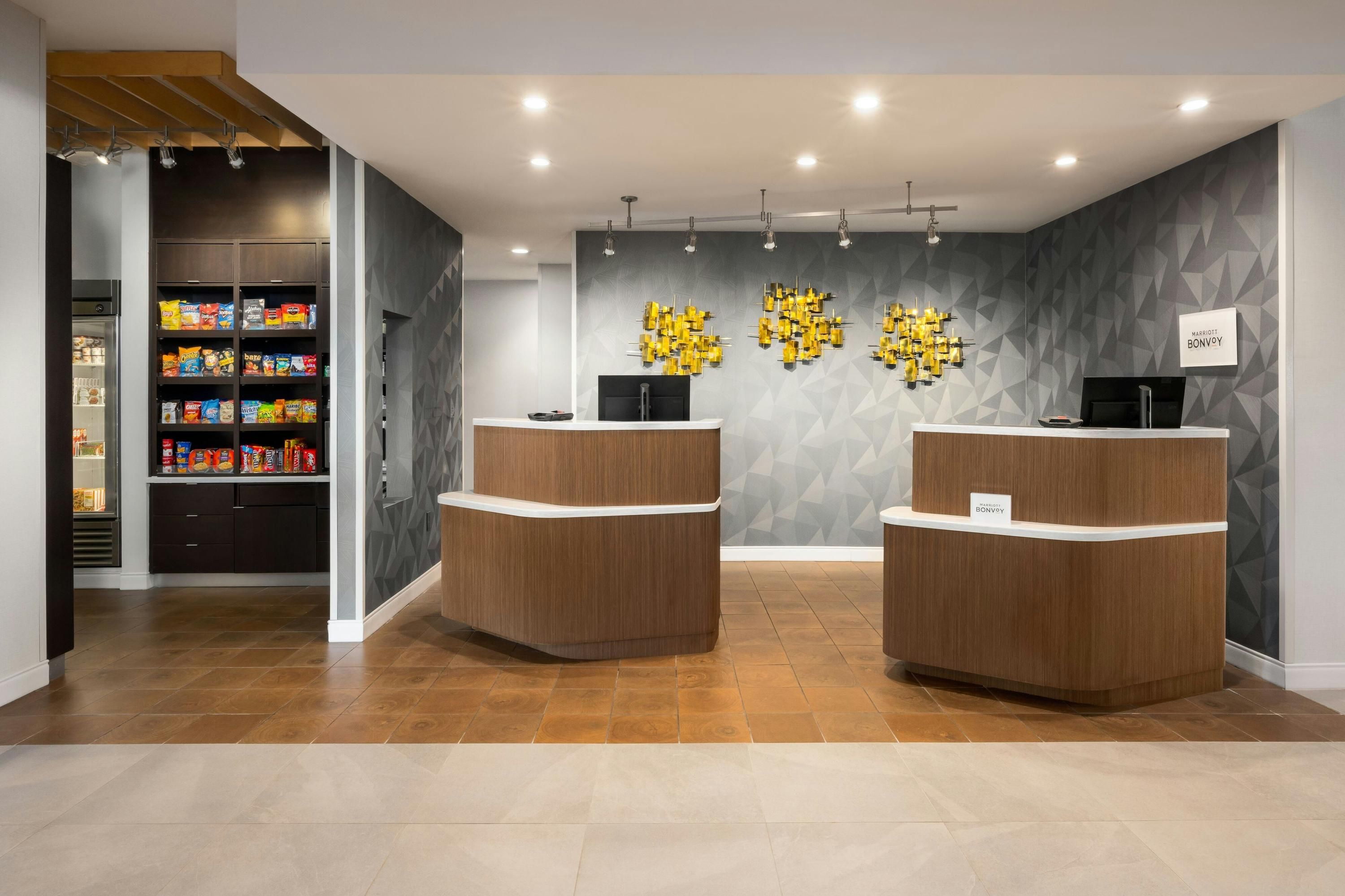 Receptionist