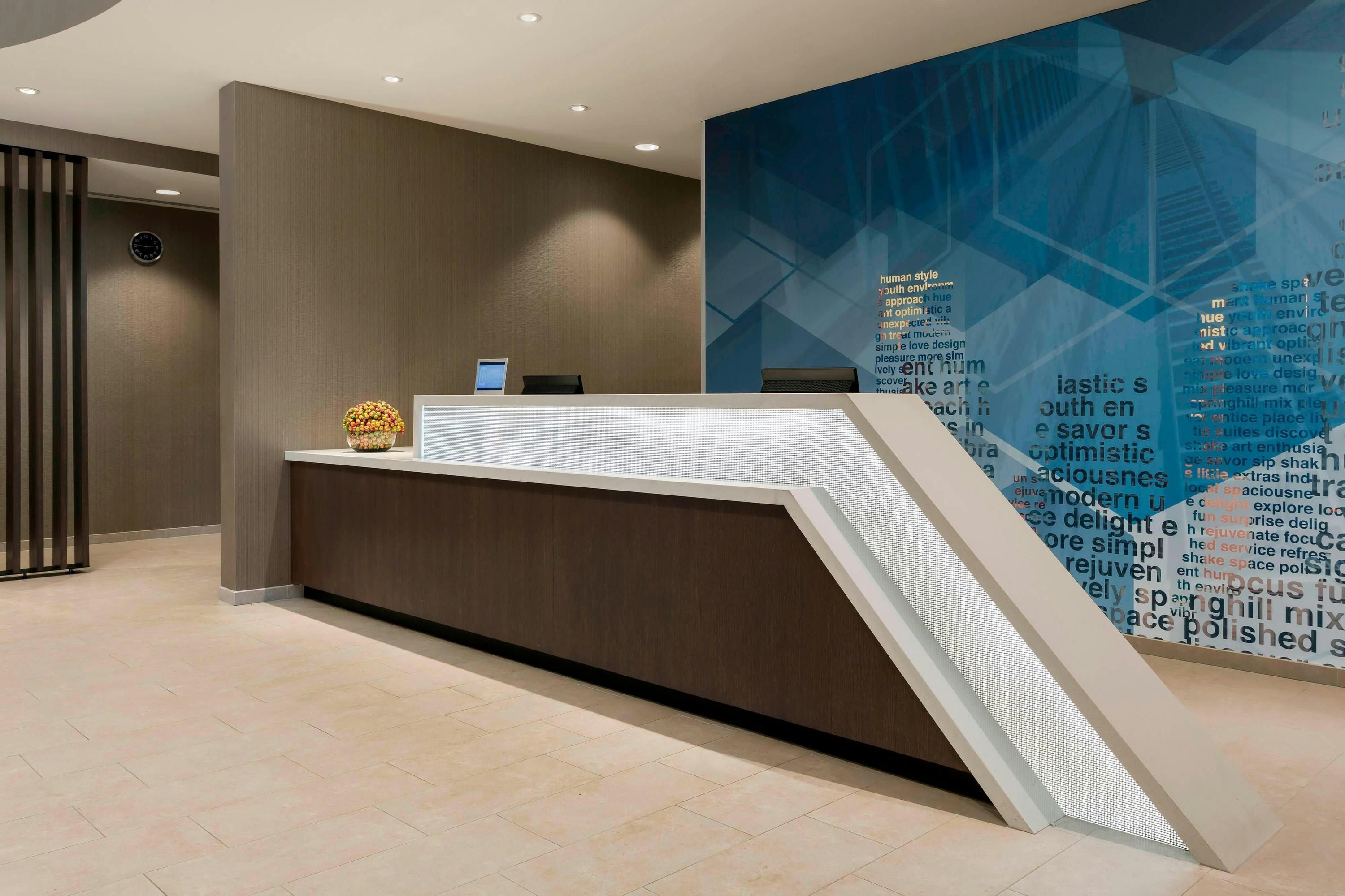 Receptionist