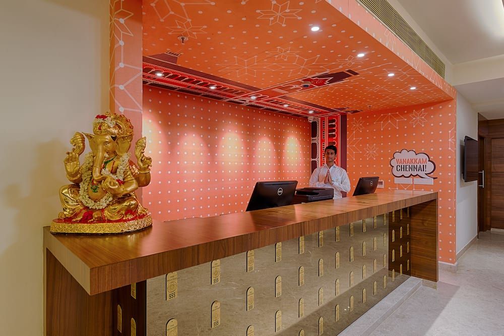 Receptionist