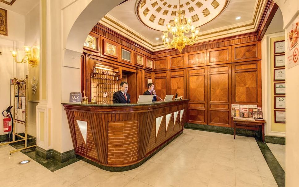 Receptionist Billede