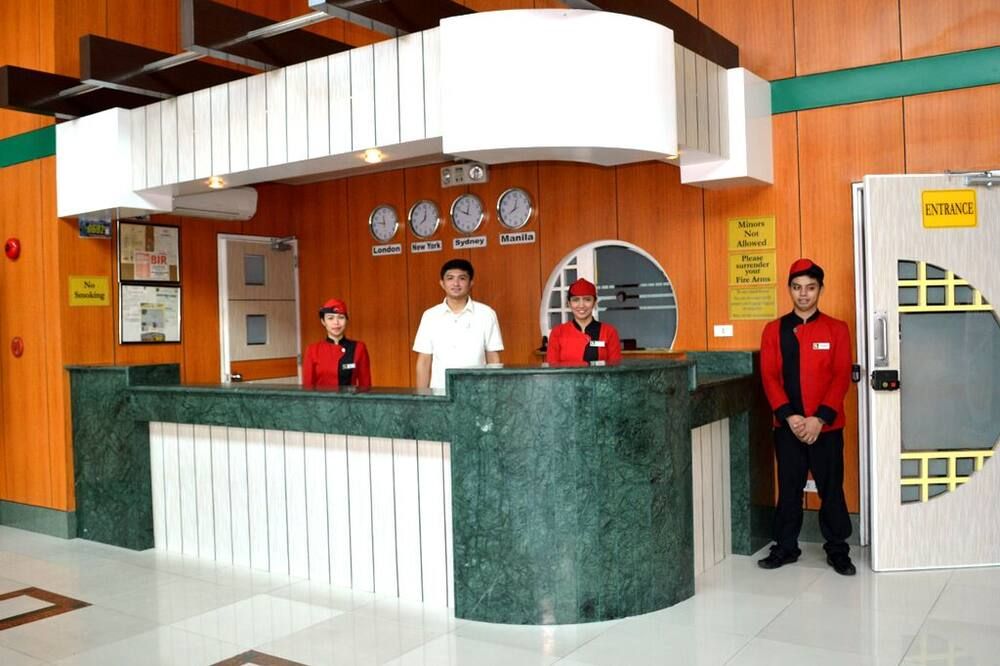 Receptionist