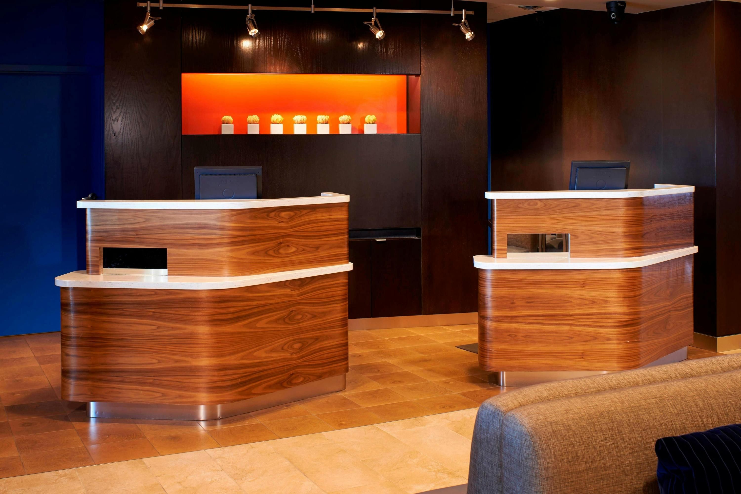 Receptionist