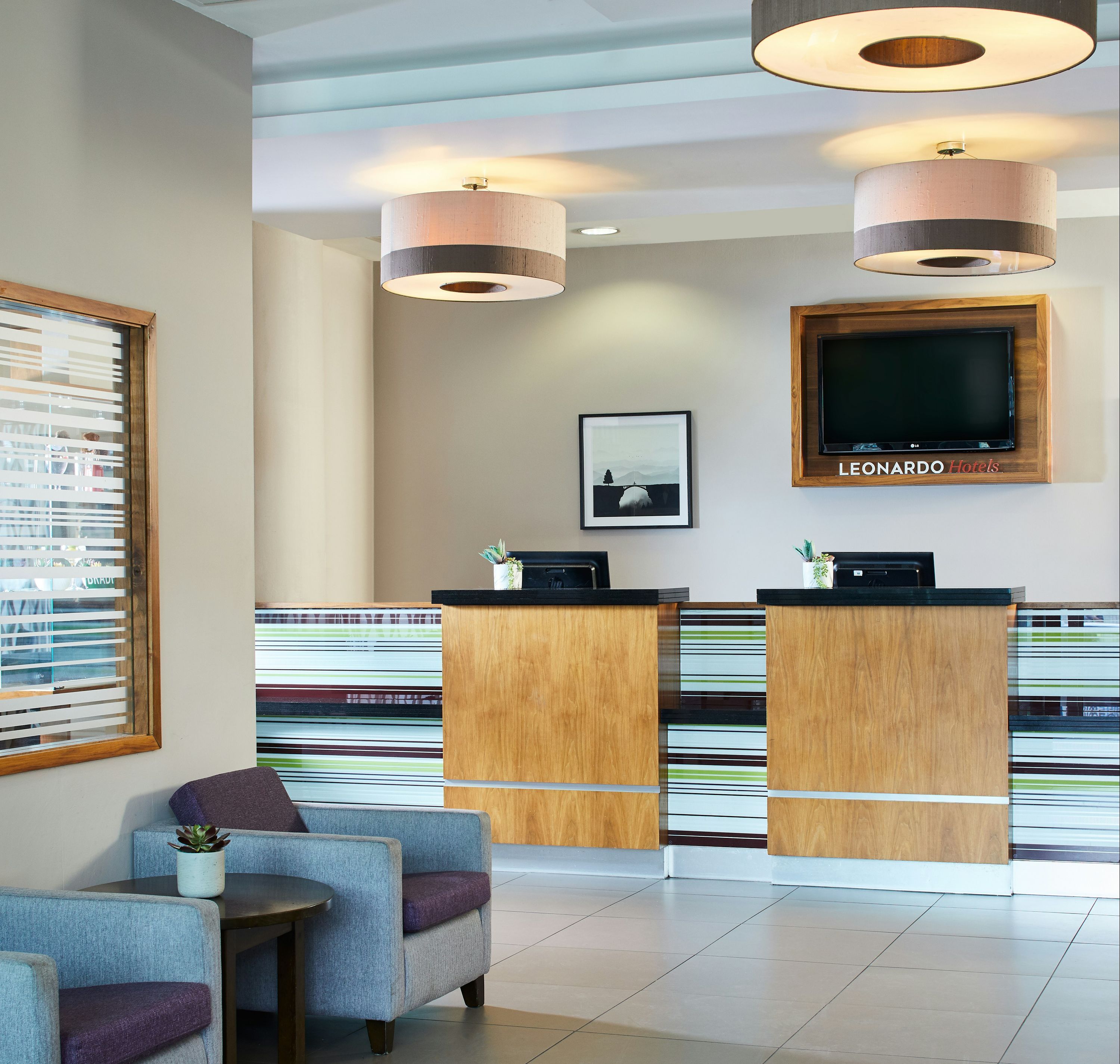 Receptionist