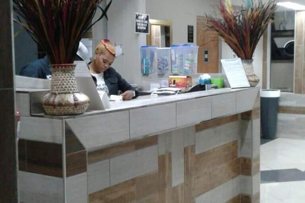Receptionist