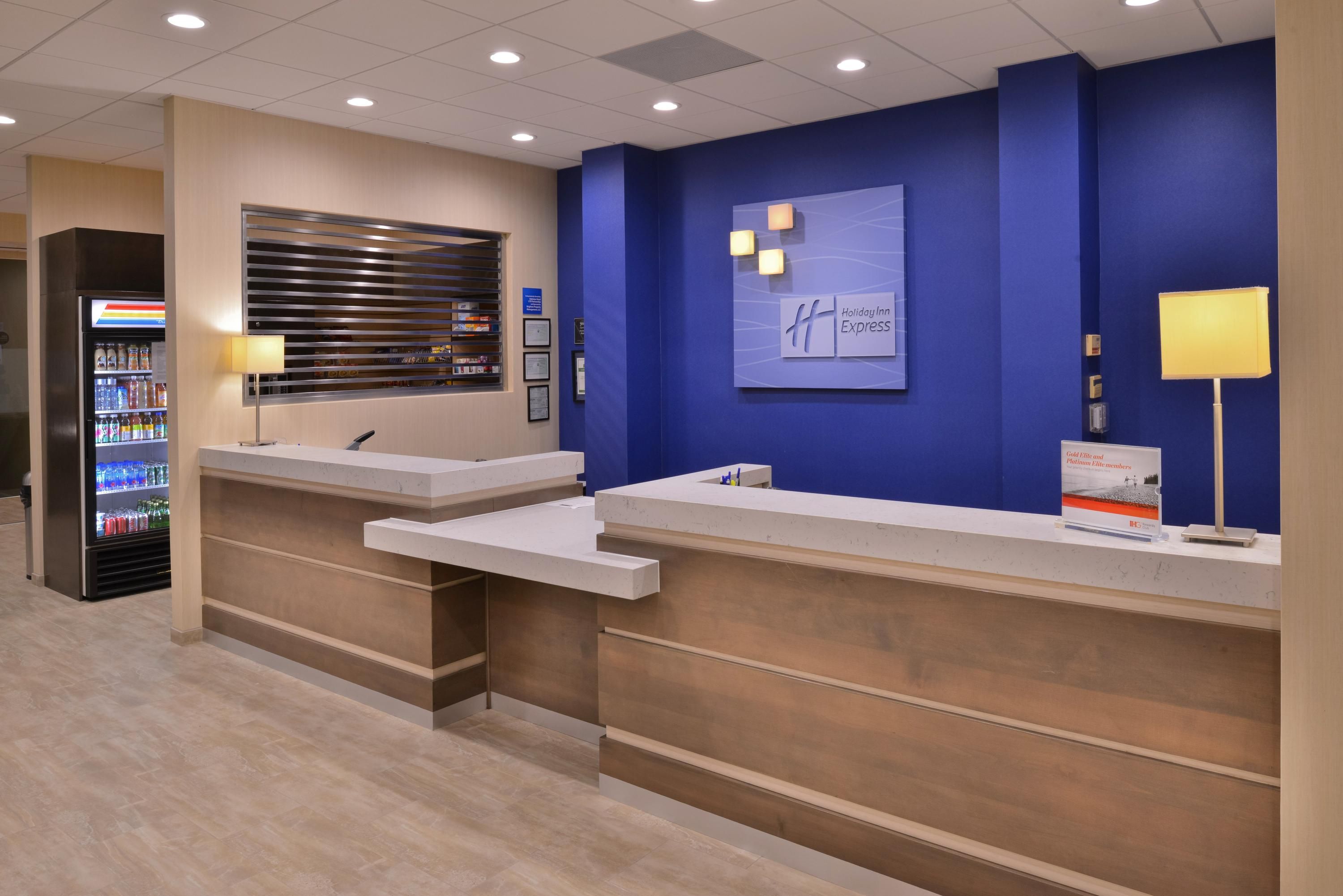 Receptionist