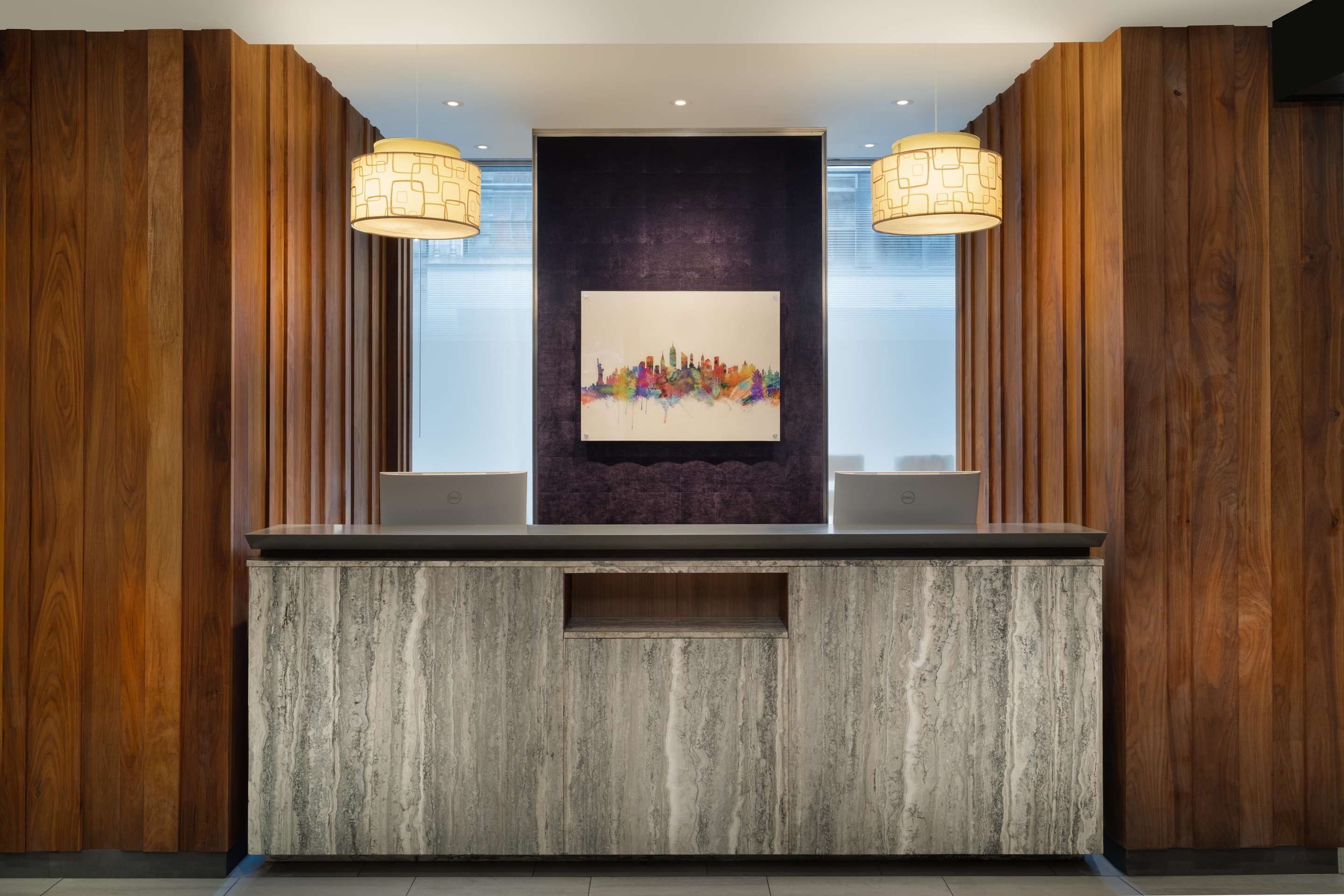 Receptionist