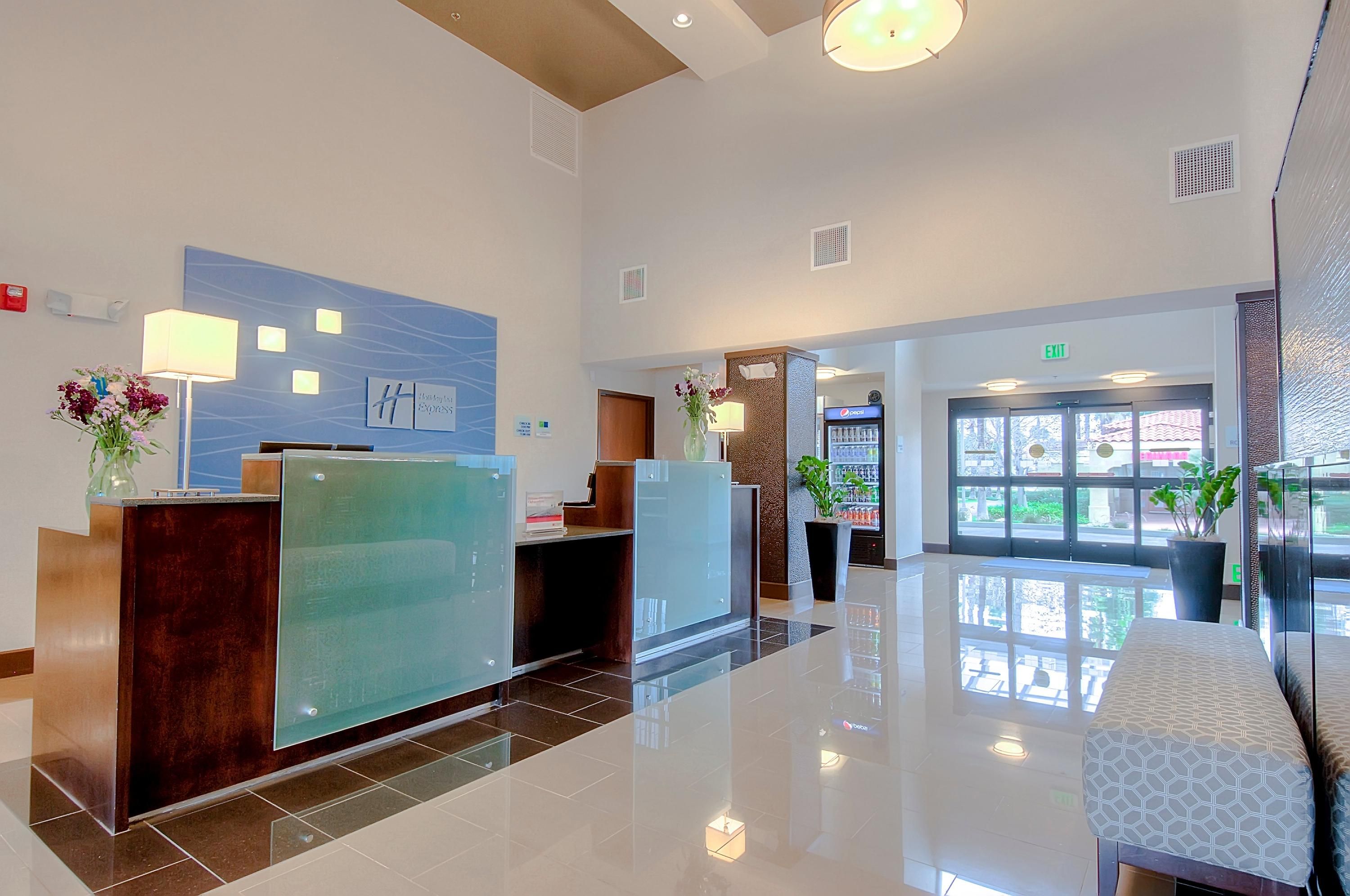 Receptionist