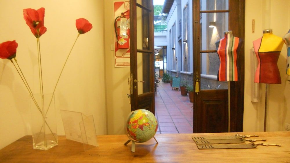 Receptionist