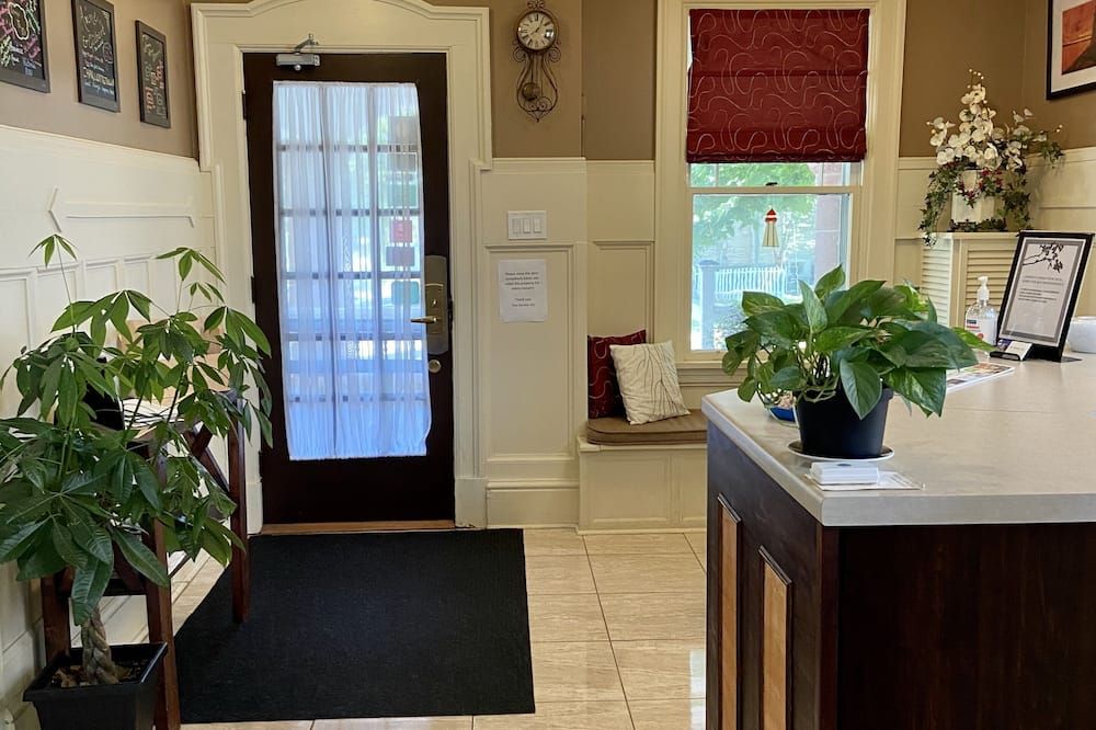 Receptionist