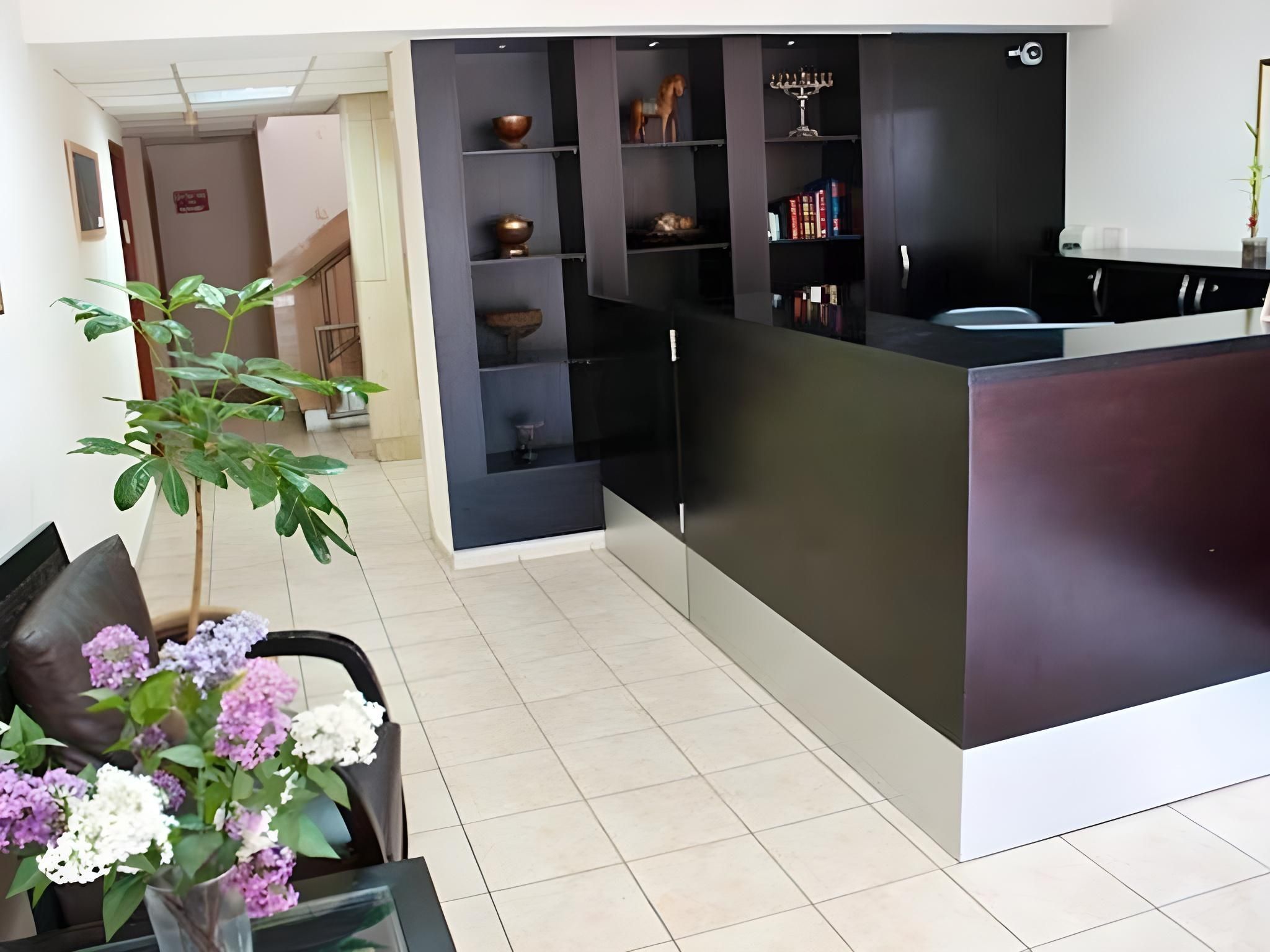 Receptionist