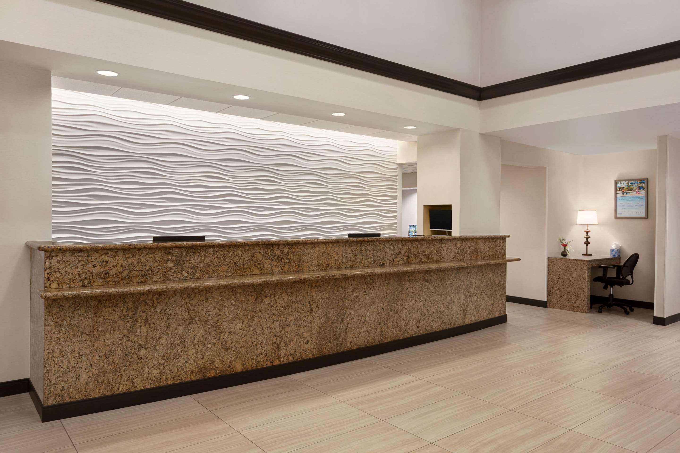 Receptionist