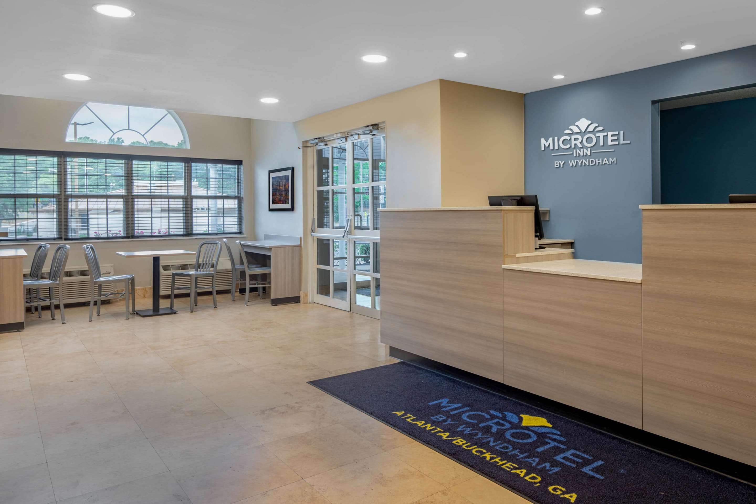 Receptionist