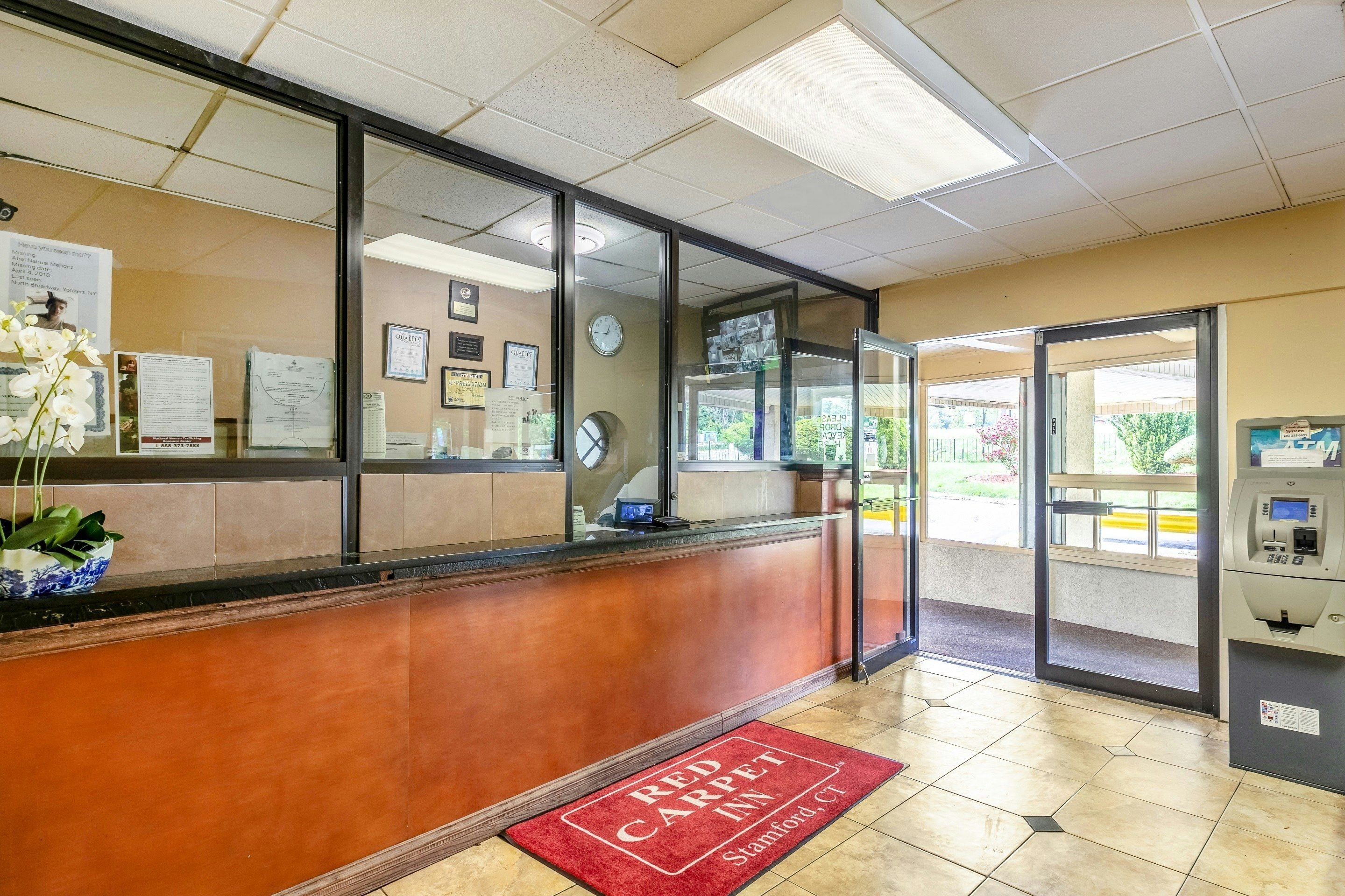 Receptionist
