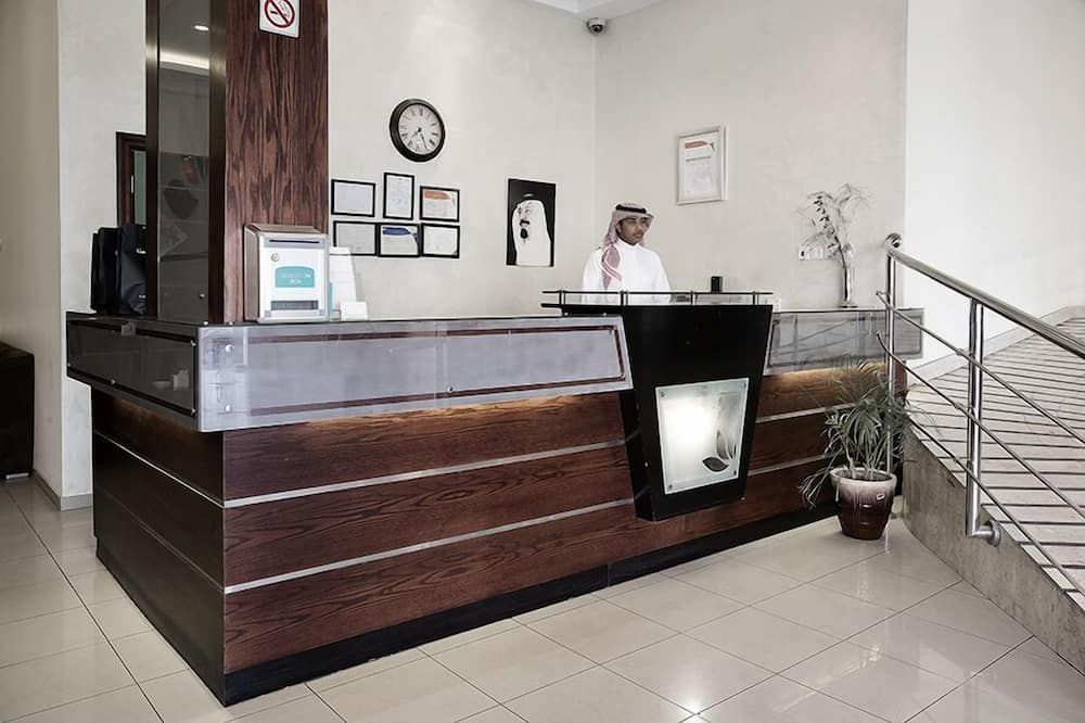 Receptionist