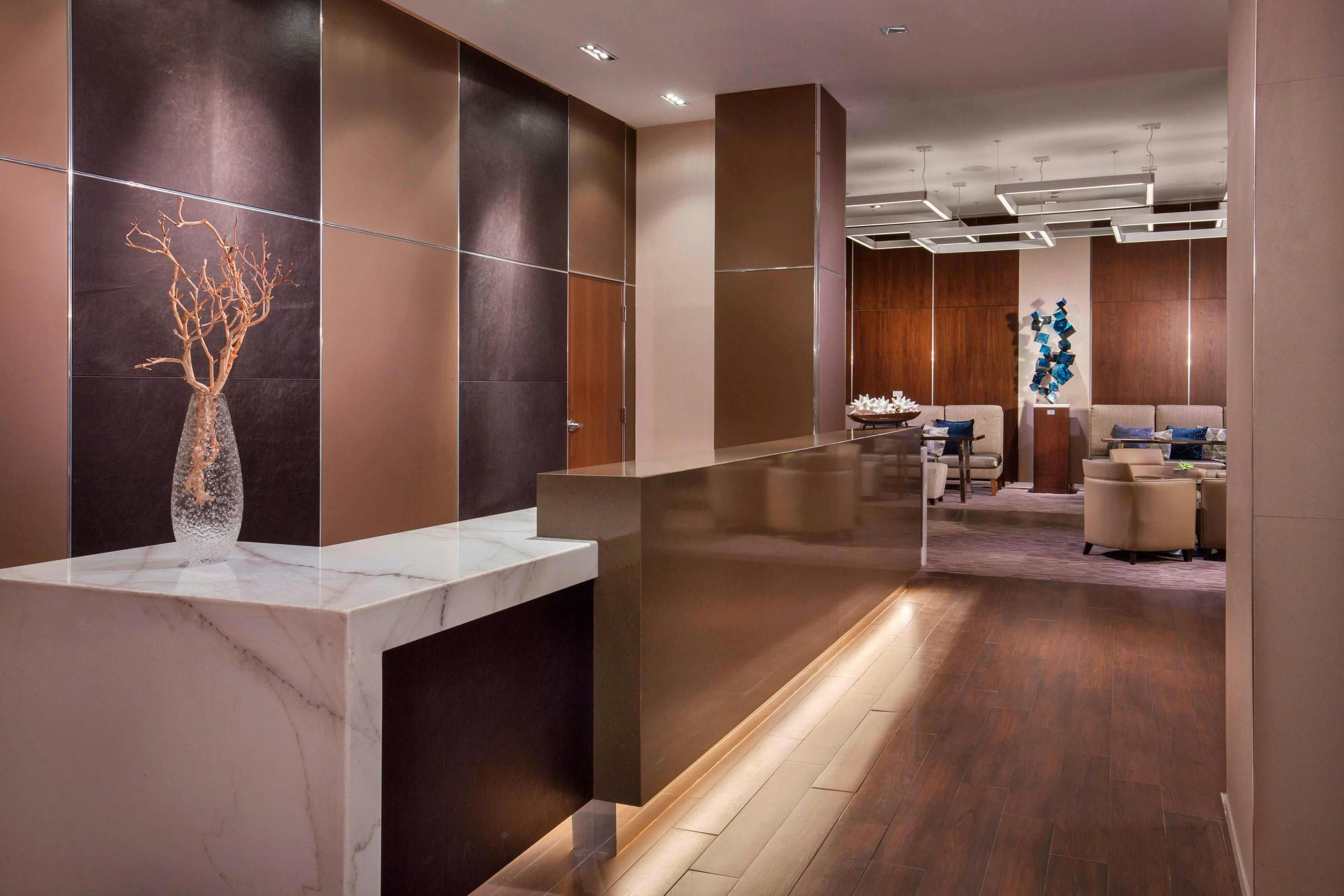 Receptionist