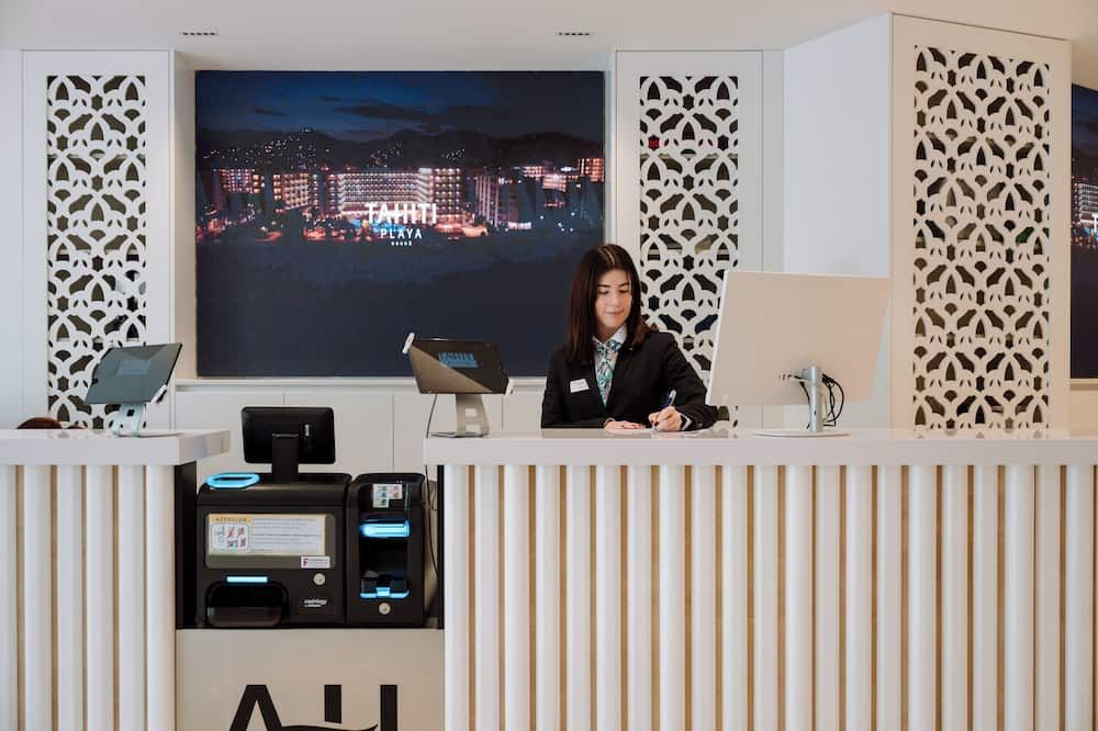 Receptionist