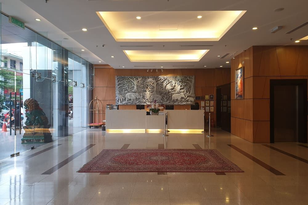 Receptionist