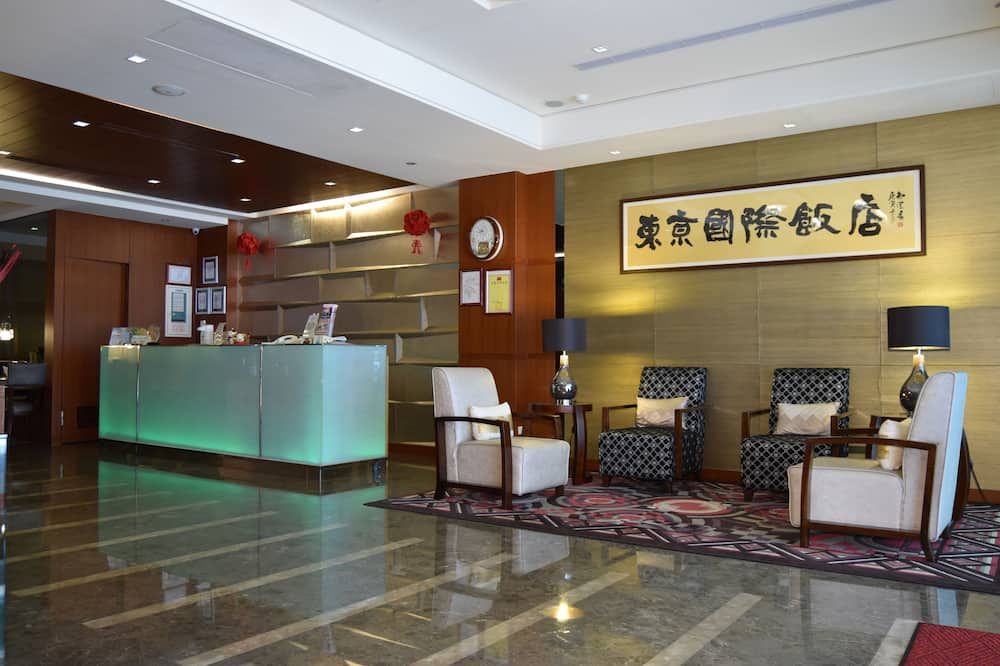 Receptionist