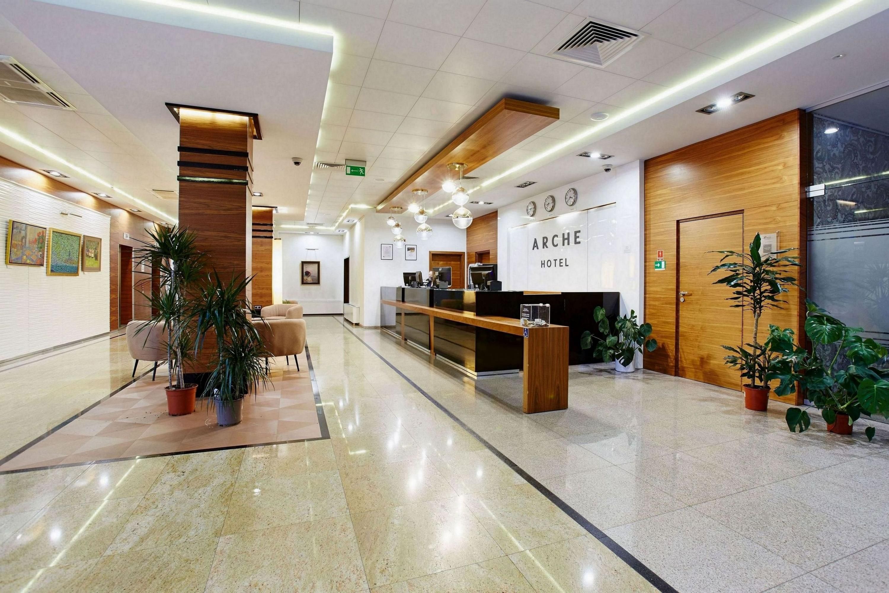 Receptionist