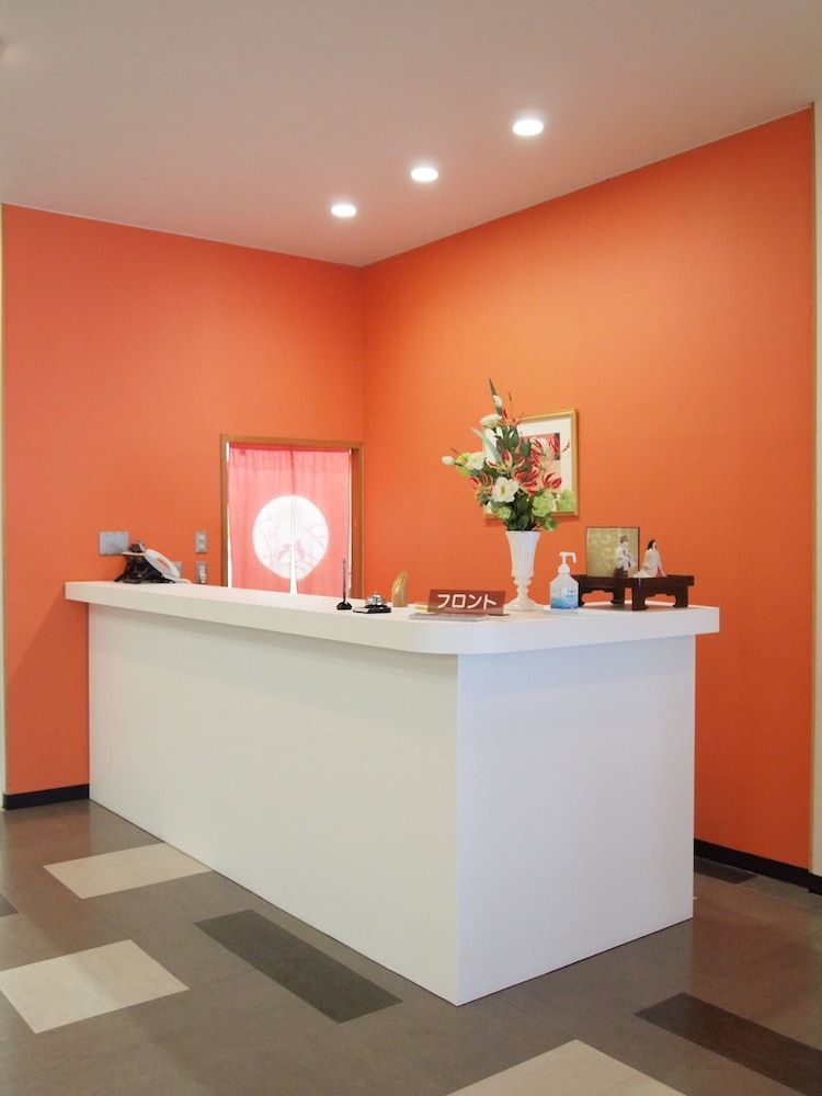 Receptionist