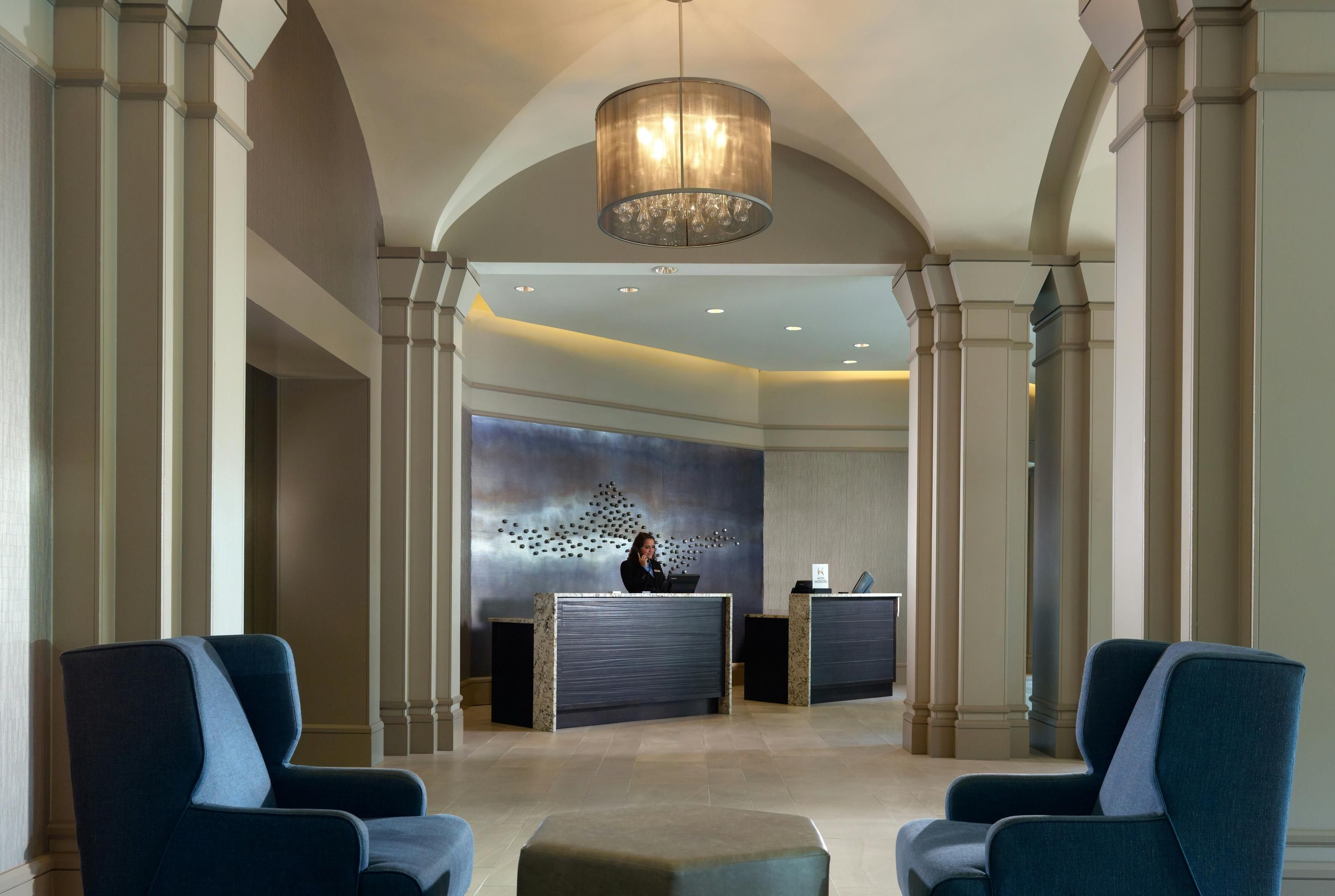 Receptionist