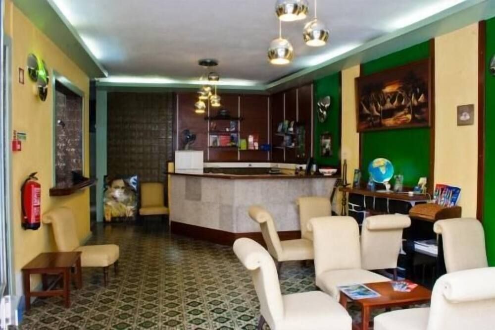 Receptionist