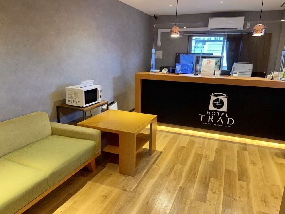 Receptionist