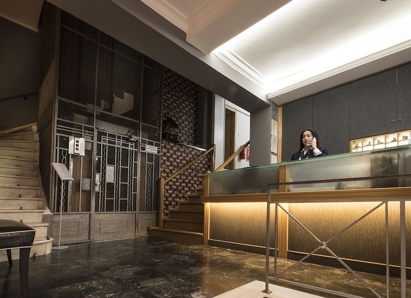 Receptionist Billede