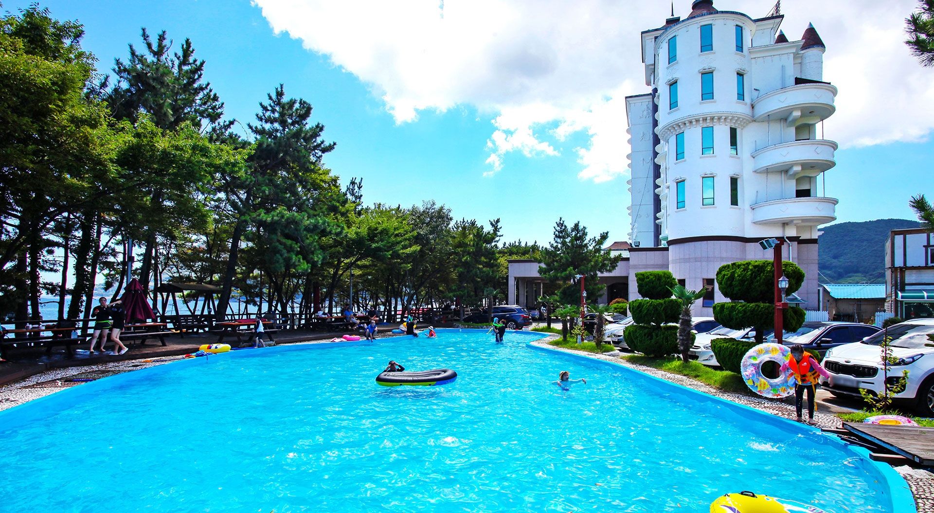 Pool
