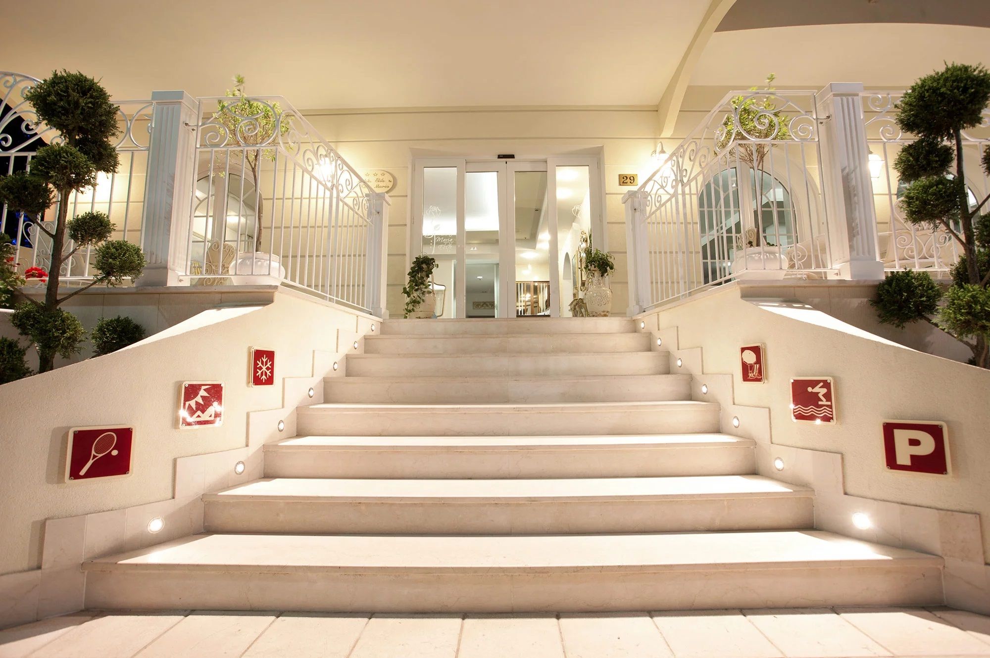 Hotelindgang Billede