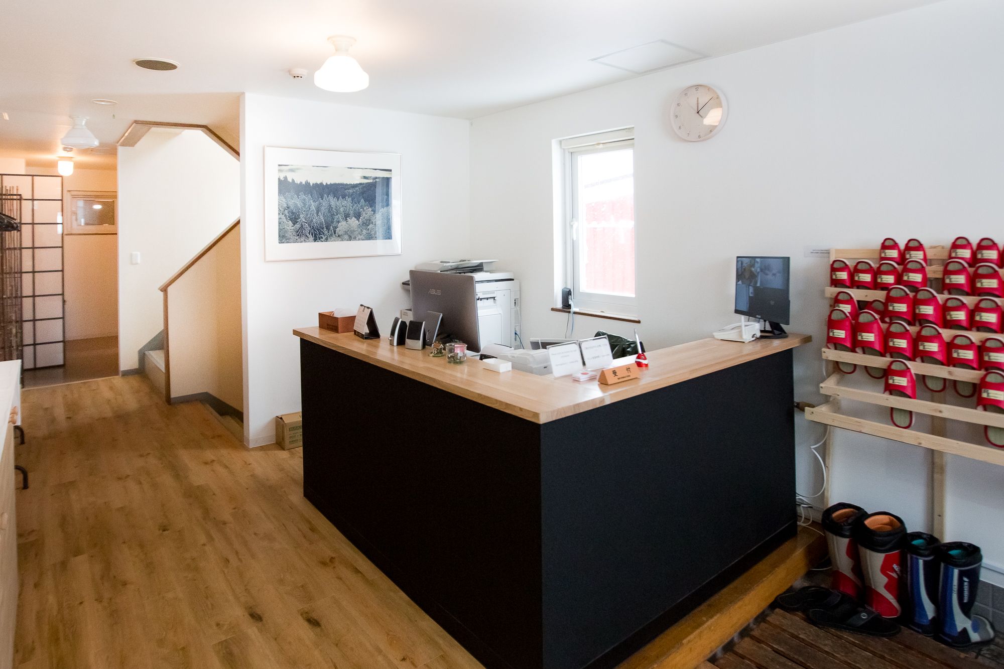 Receptionist