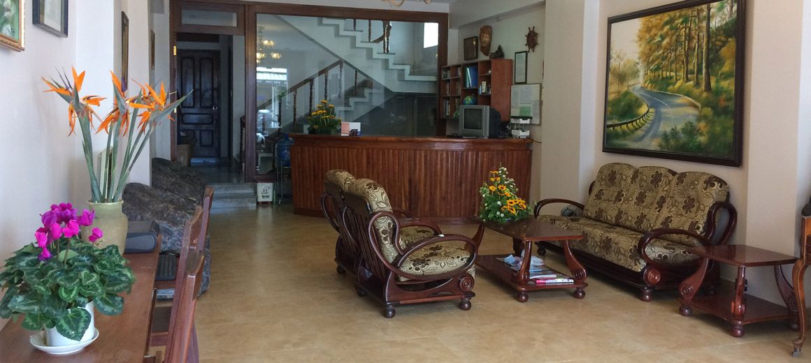 Receptionist